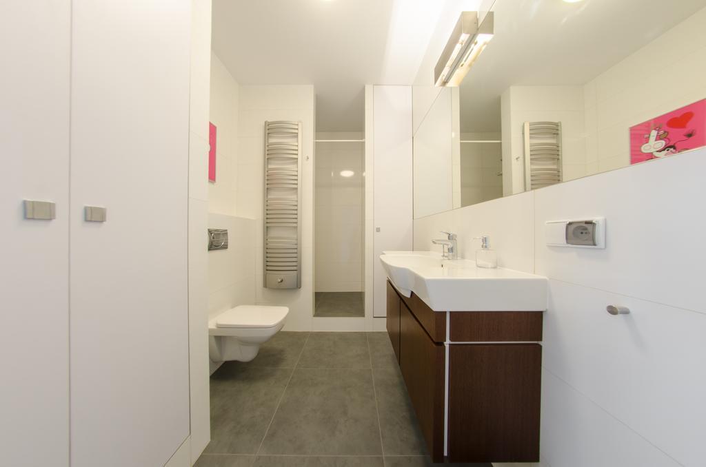 3 City Apartments - White 2 Gdansk Room photo